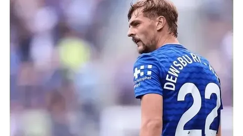 “东契奇三双神勇，詹姆斯助力湖人客场逆转掘金”