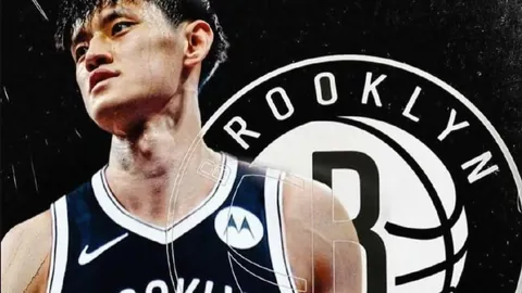 中国速度滑冰队勇夺世锦赛短距男团追逐赛金牌